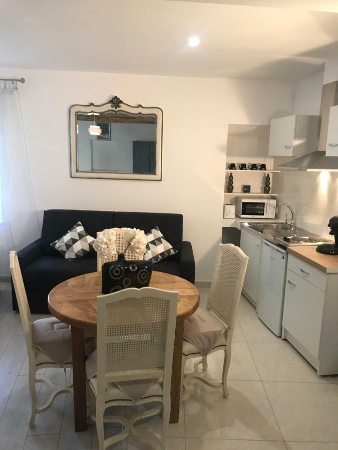 Chambre Familiale Du Couvent ناربون المظهر الخارجي الصورة